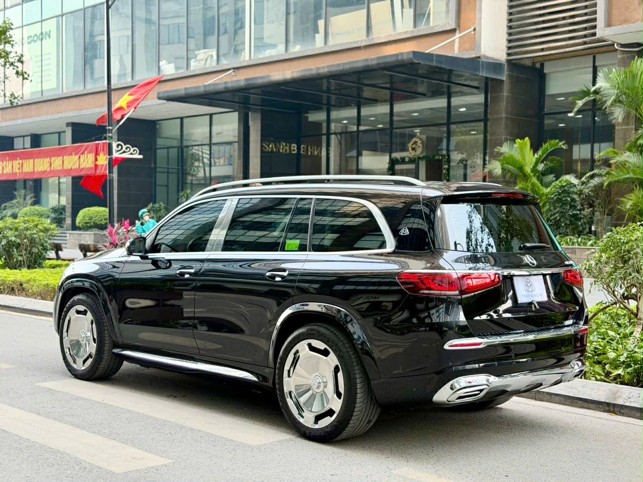 Mercedes GLS 450&nbsp;Đen 2020&nbsp;đã up full maybach 2024 ,&nbsp;đã bảo dưỡng full các cấp tại Mec An Du